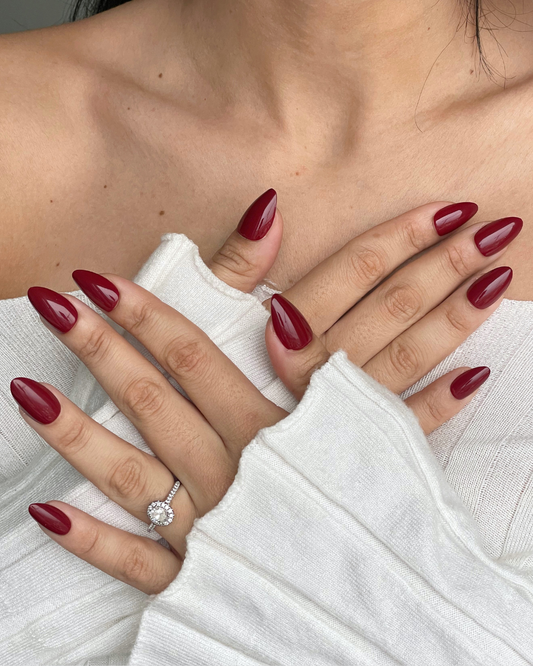 Red Elegance Short Almond