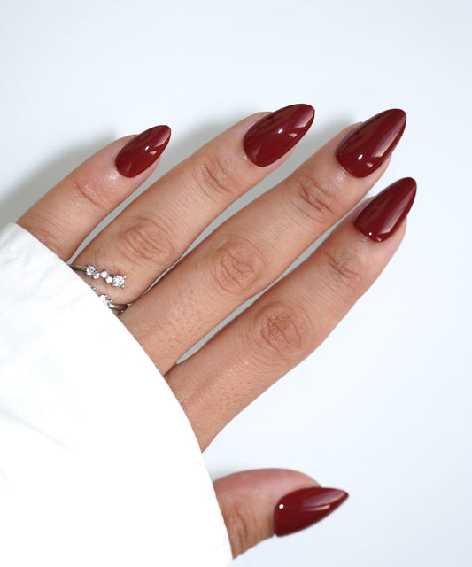 Red Elegance Short Almond