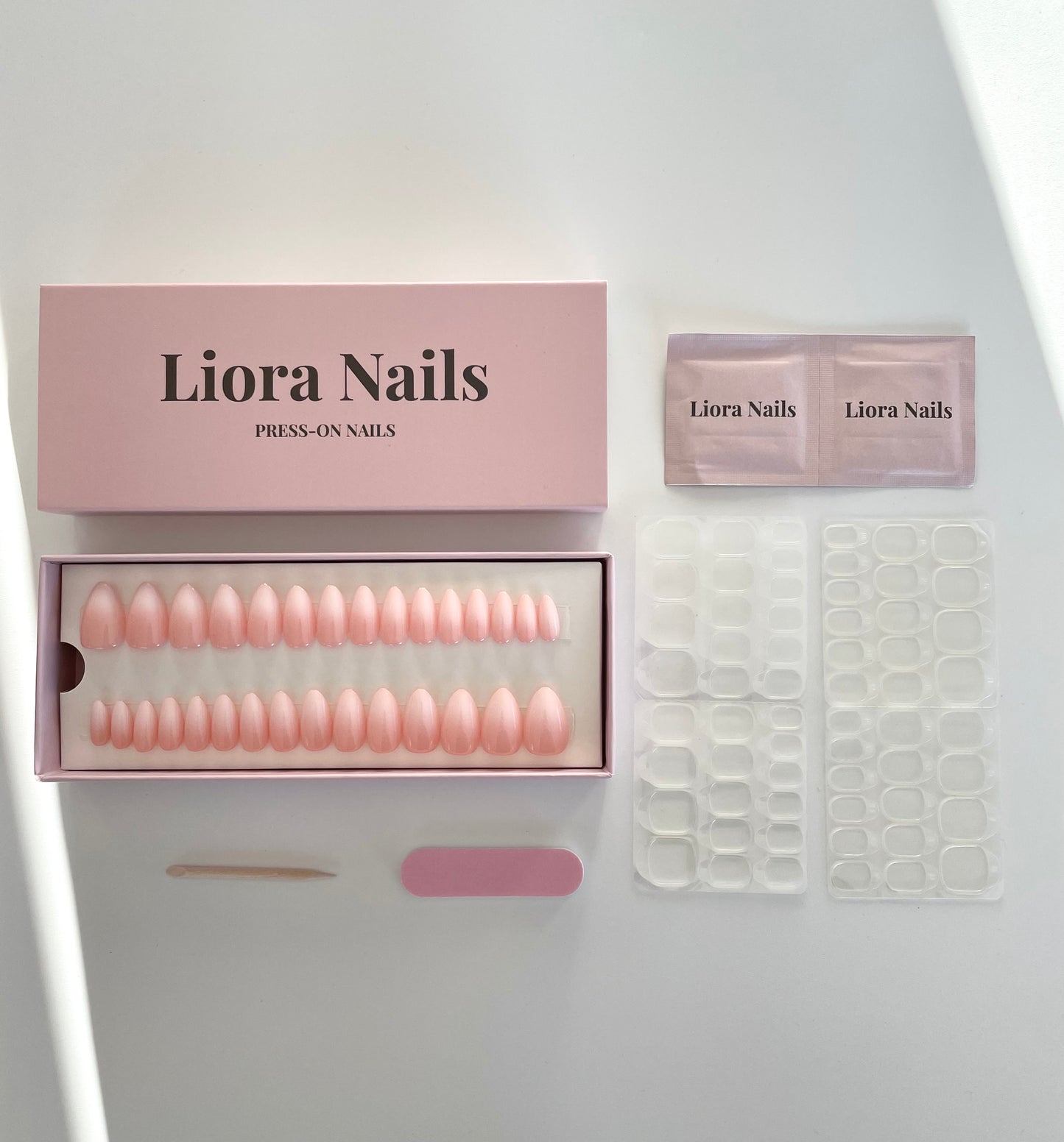 French Ombre Short Almond