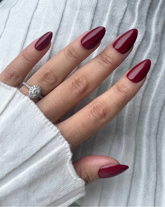 Red Elegance Short Almond