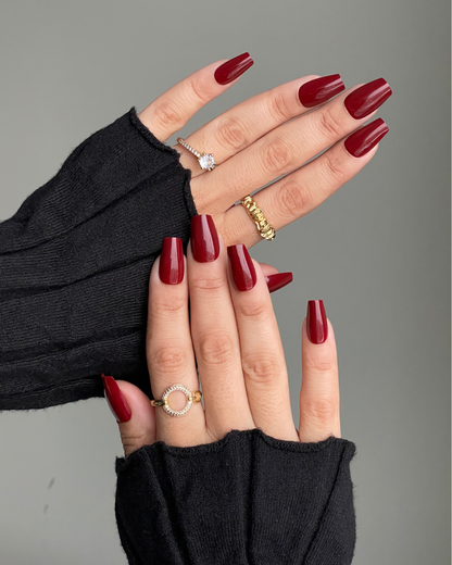 Red Elegance Short Coffin