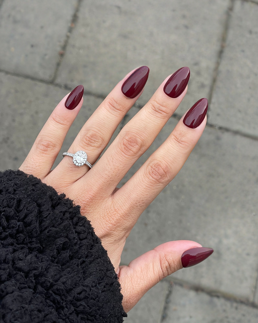 Wine Red Short Almond