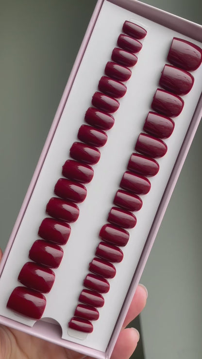 Red Elegance Short Square