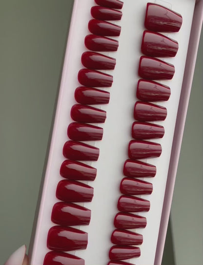 Red Elegance Short Coffin